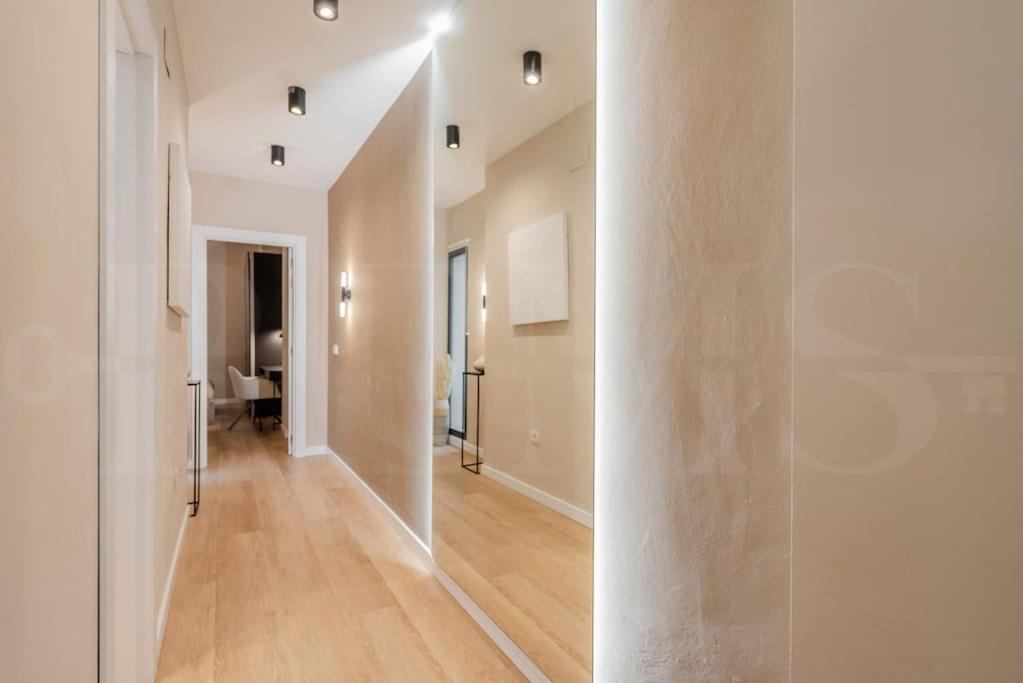 Appartement Contemporary Minimalist By Rems Málaga